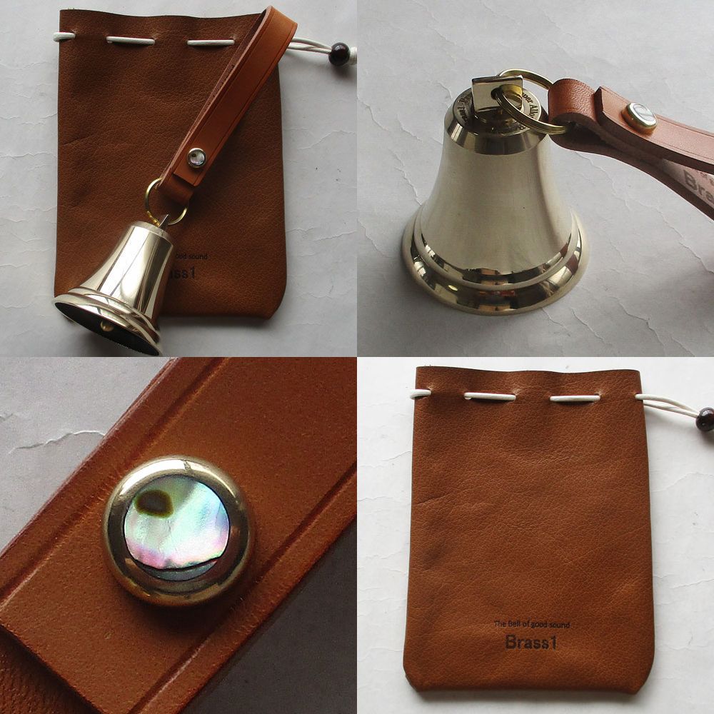 熊鈴大型イヤーモデルの写真